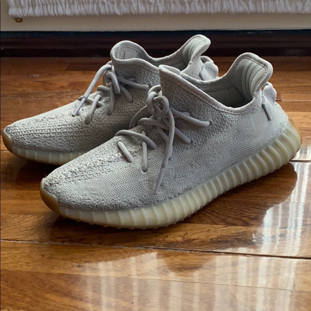 Yeezy Boost 350 v2 Sesame